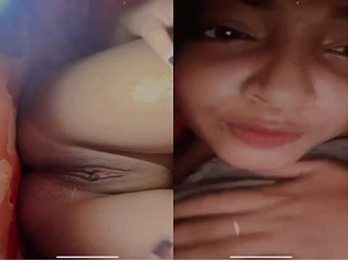 Desi Village Girl Shows her Pussy