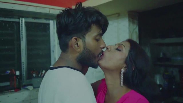 Horny booby jhuma aunty smooching romance with young guy